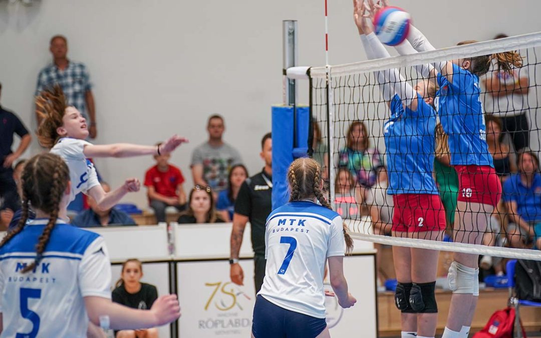 Vasas SC Piros – MTK Budapest kék