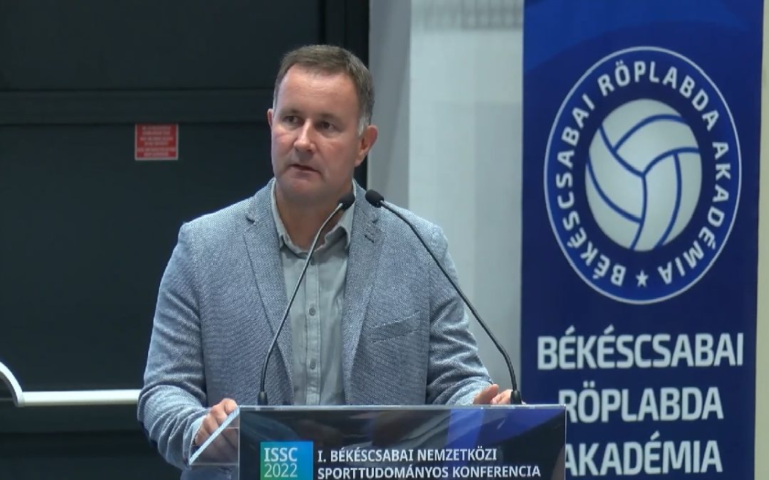 Gondolkozz komplexen! Avagy a robbanékonysági kapacitás fejlesztése sport játékokban – Papp Károly